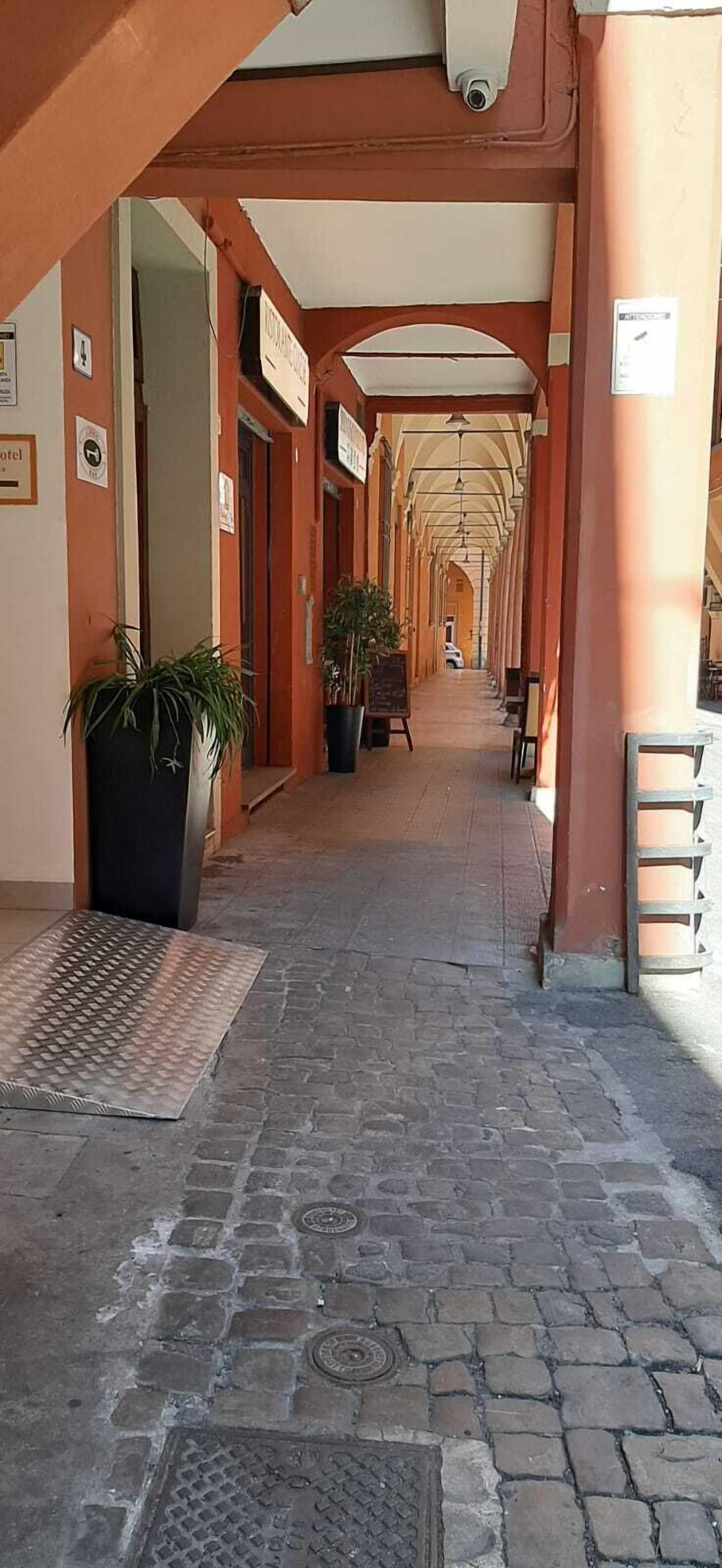 Buon Hotel Bologna Centro - Affittacamere - Self Check-In — Foto 2